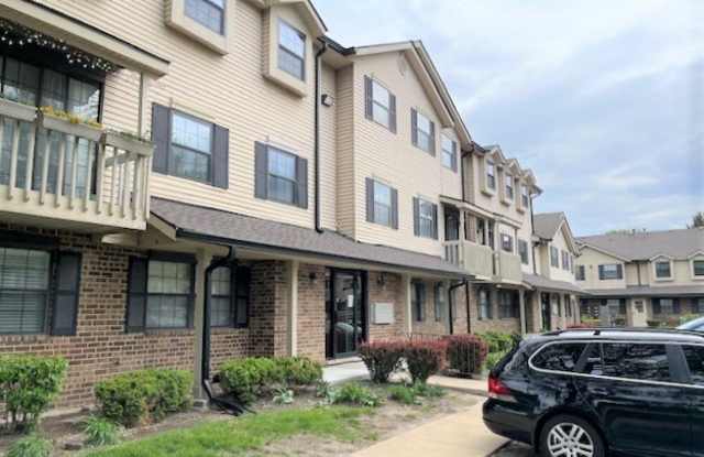 1486 W Jefferson Avenue photos photos