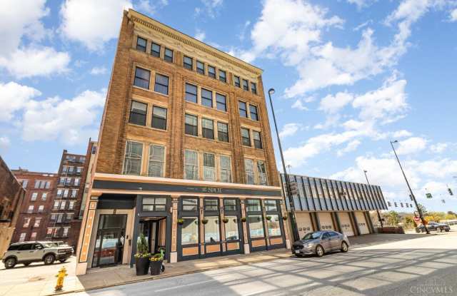 335 W Fifth Street photos photos