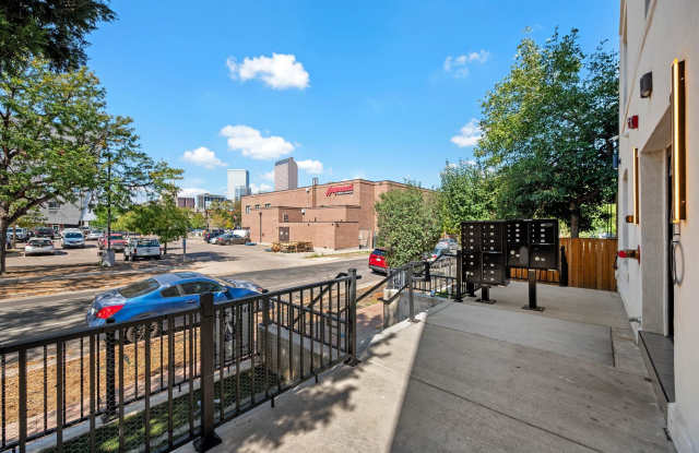 Modern Cap Hill Retreat with Historic Character Gallery 4