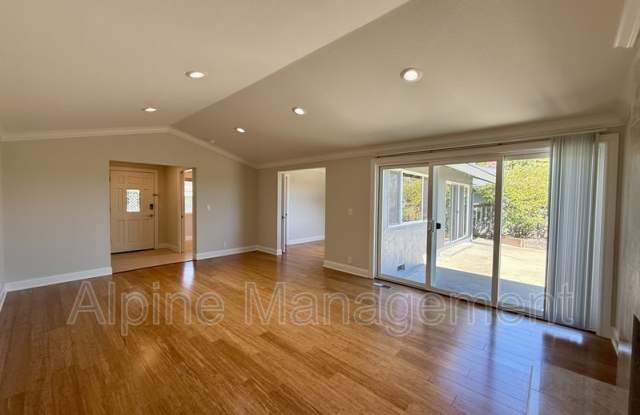 2917 Arguello Drive - Main Gallery 4