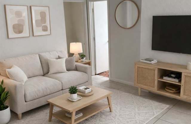 218 Northwest 9th Avenue photos photos