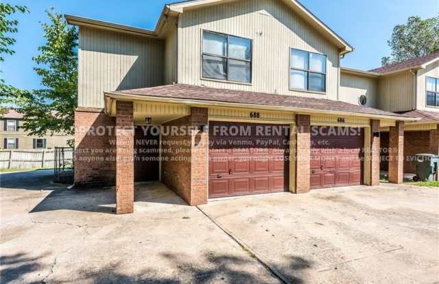 686  W Martha  ST photos photos