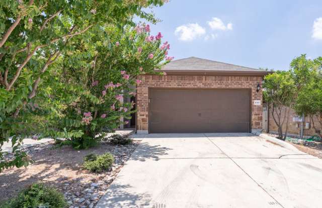 Nice 3 Bedroom Duplex located in New Braunfels! photos photos Nice 3 Bedroom Duplex located in New Braunfels! photos photos