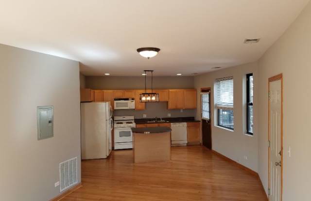 1862 W Berenice Ave 2WEST Gallery 2