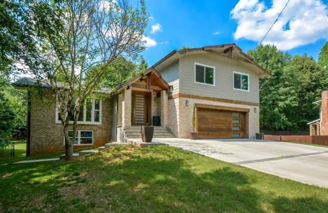 2116 Strasburg Court - 2116 Strasburg Court, Dunwoody, GA 30338