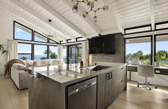 2568 Bonita Way Gallery 3