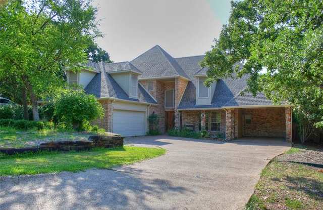1708 Lynhurst Lane - 1708 Lynhurst Lane, Denton, TX 76205