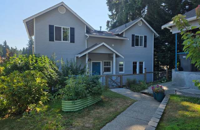 Madrona Point Waterfront Home! photos photos