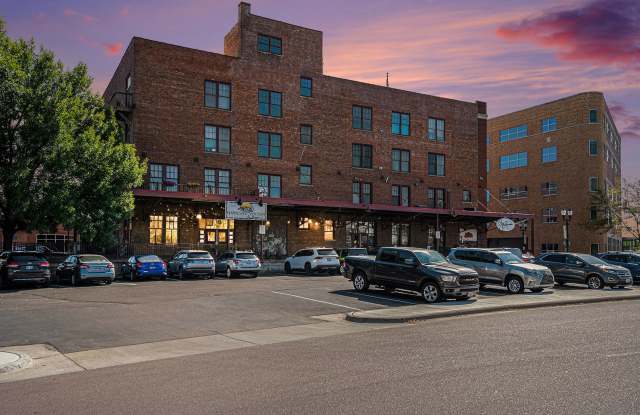 Historic Lofts next door to Steel District and Levitt Gallery 3