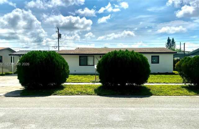 14801 SW 103rd Pl photos photos