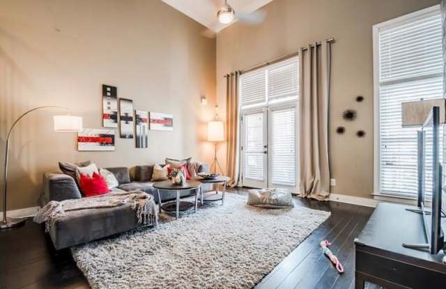 255 Southerland Terrace NE Gallery 3