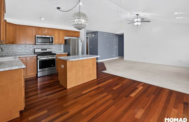 Charming 2BR House in Momence Gallery 3