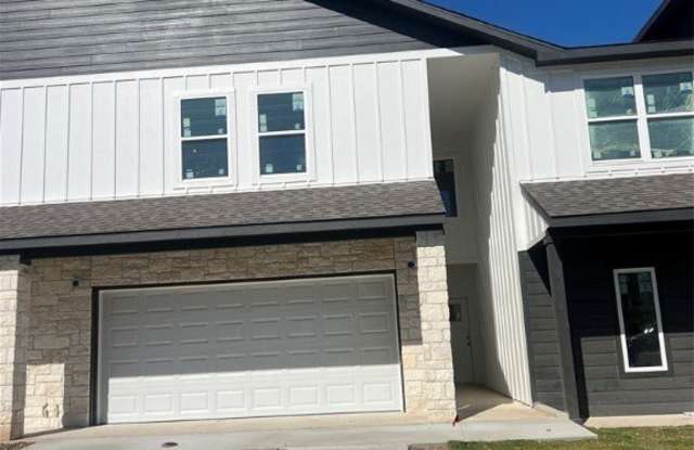 1818 Royal Loop photos photos