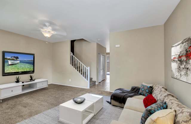 4058 E CARLA VISTA Drive Gallery 2