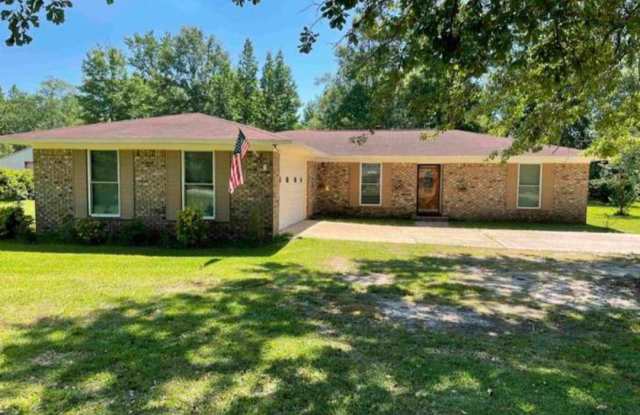 1107 Davis Drive - 1107 Davis Drive, Atmore, AL 36502