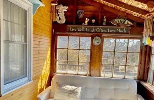 144 Bungalow Gallery 2