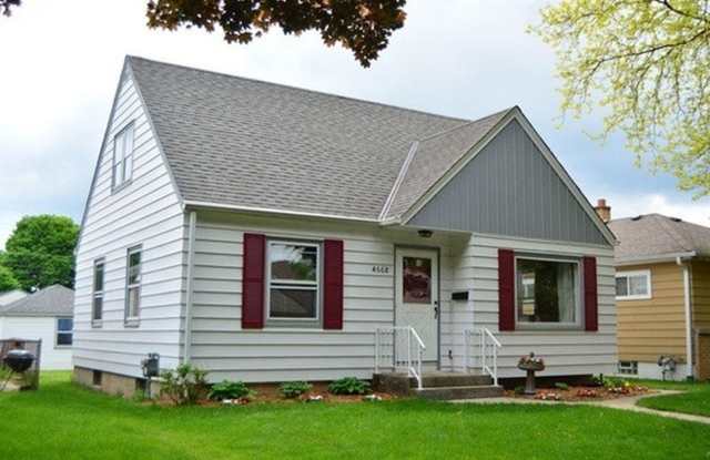 Cozy 3 Bedroom Single Family Home photos photos