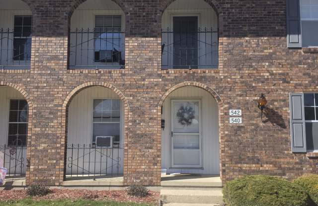 542 Maple Tree Lane Gallery 1