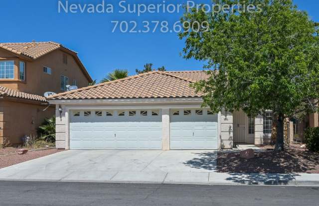 SE Single Story 3 Bedroom Home!!! Low Maintenance Desert landscape Front and back!!! Pet Friendly!! photos photos