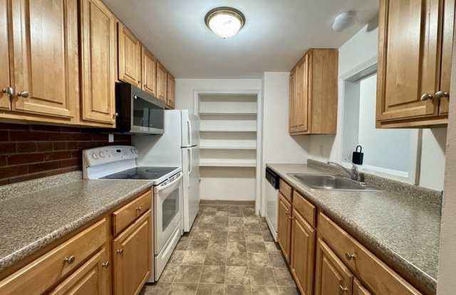 46 Greentree Ln - 46 Greentree Lane, Weymouth Town, MA 02190