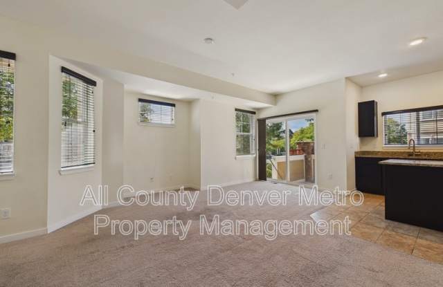 12854 Jasmine St Gallery 4