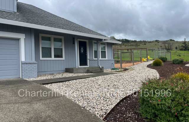 Beautiful granny unit in the Bennett Valley area - rent includes PG&E and water Gallery 1