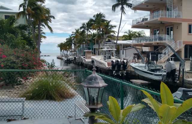 216 Humpty Dumpty Dr photos photos