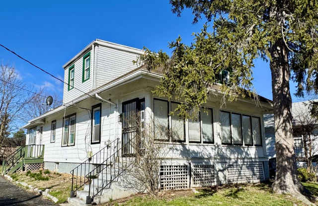 “Spacious 5BR Home Near TCNJ – Large Yard & Flexible Living!” photos photos
