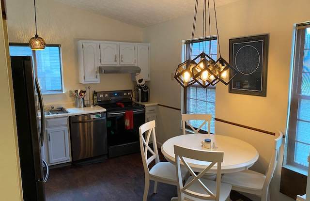4031 Berrybush Drive Gallery 4