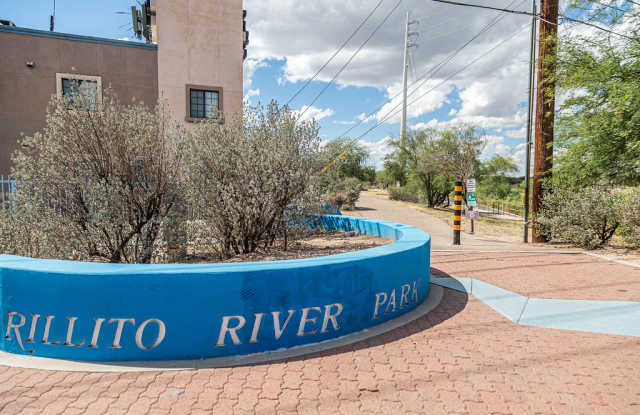 4751 N Flowing Wells Rd photos photos