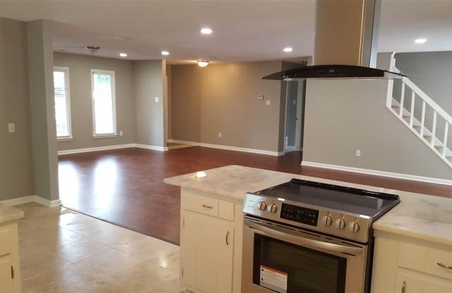 1285 BROOKSIDE Gallery 4