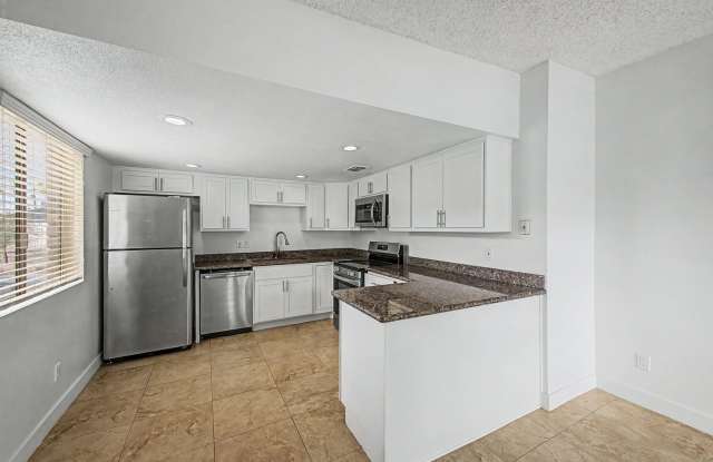 One Bedroom, One Bathroom with Fireplace photos photos