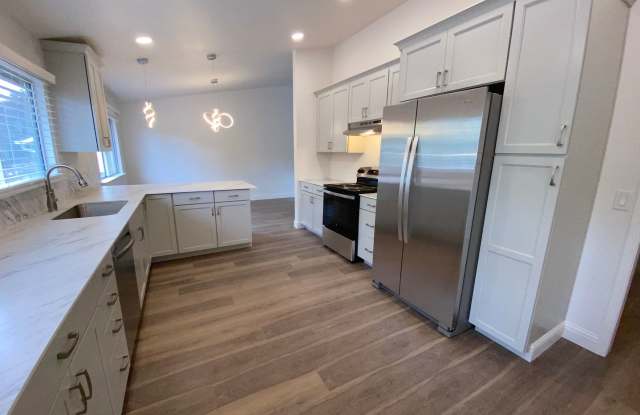 Modern 4 Bedroom, 3 Bath House - Near Diedrichsen ES, Mendive MS, Reed HS photos photos
