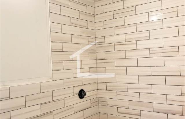 Nice 2 bed in Lower Allston Gallery 3