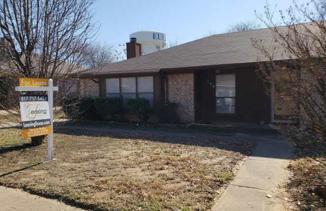 Adorable Home in the Grapevine-Colleyville ISD - 109 Glade Shadow Drive, Euless, TX 76039