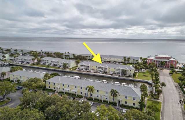 4945 COQUINA KEY Drive SE Gallery 1
