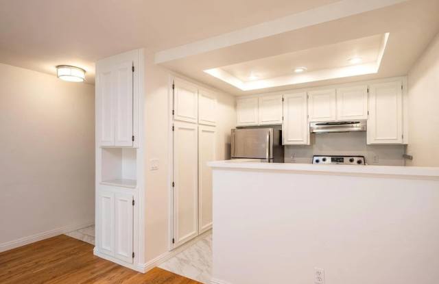 555 Seaver Dr Gallery 4