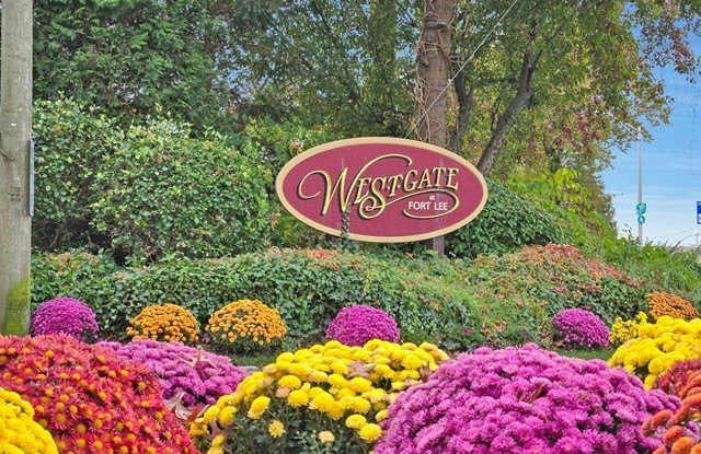 342 Village Court - 342 Village Court, Fort Lee, NJ 07024