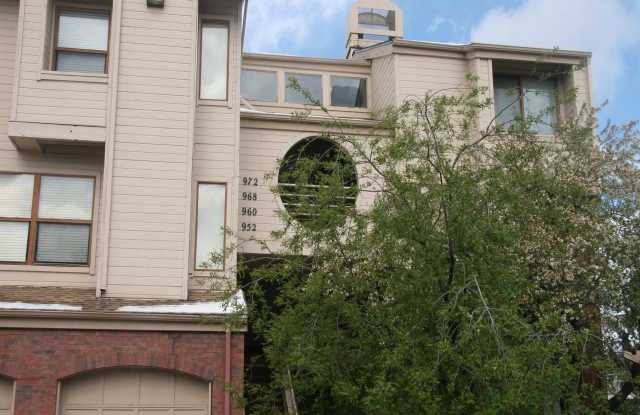 Charming 2 Bedroom Second Story Condo with easy access to everything! photos photos Charming 2 Bedroom Second Story Condo with easy access to everything! photos photos