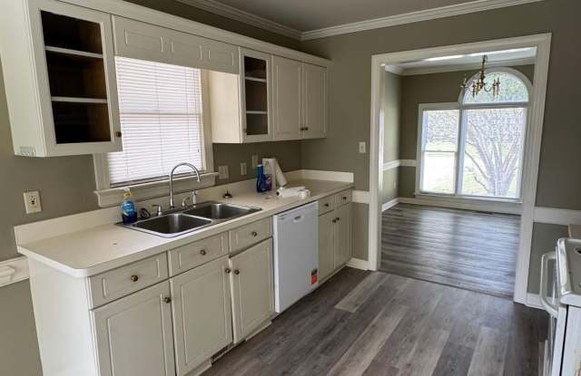 3233 Boyette Drive SW Gallery 3