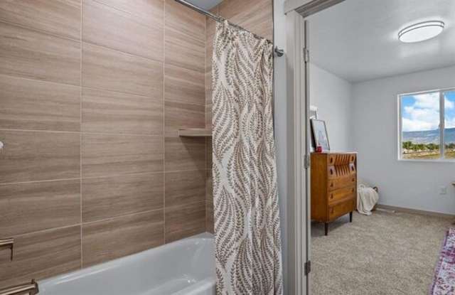 2772 Caspian Way Gallery 3