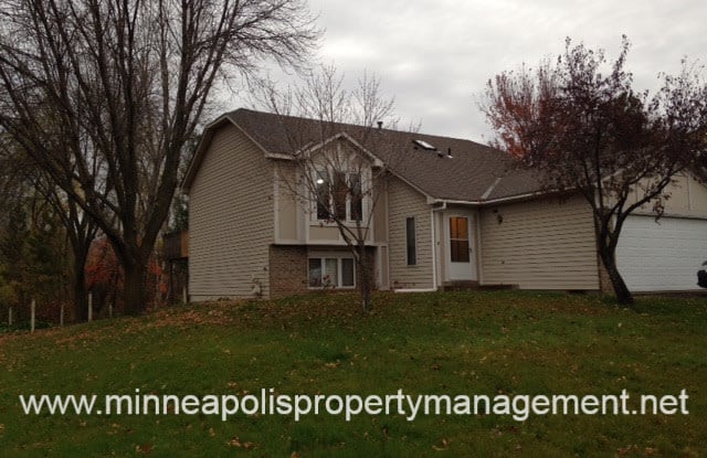 6656 13th Street Cir - 6656 13th Street Circle, Oakdale, MN 55128