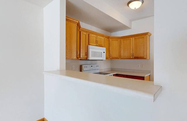 Crystal Bay Townhomes Gallery 4