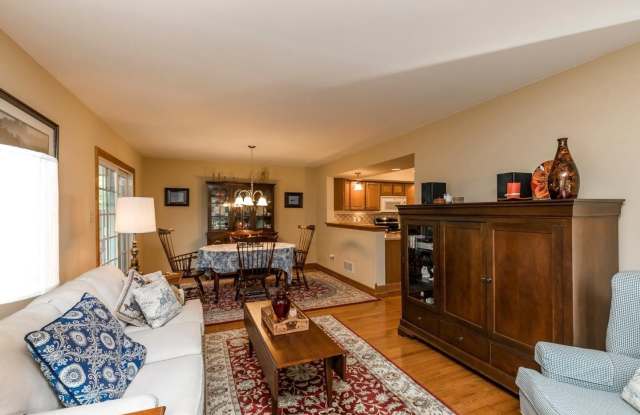 202 NELIS Court Gallery 4