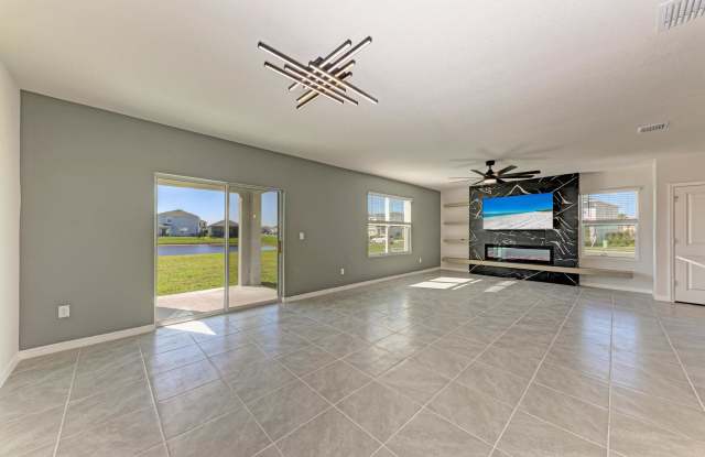 3386 Hilltop Circle photos photos