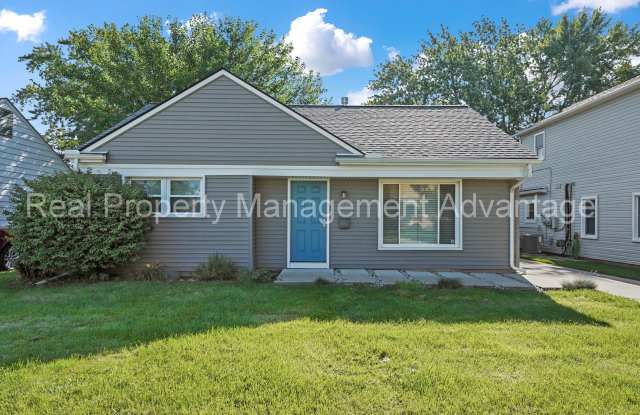 Fully Updated Two Bedroom with Contemporary Style and Comfort Throughout! photos photos