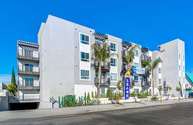 MODERNO North Hollywood photos photos