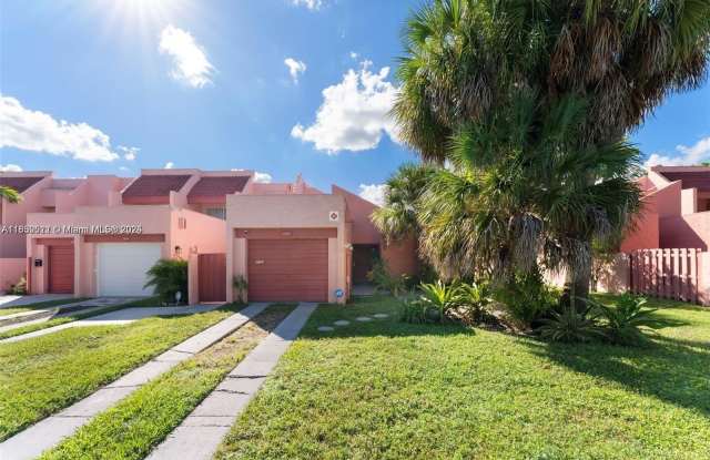 1649 NW 56th Ter photos photos