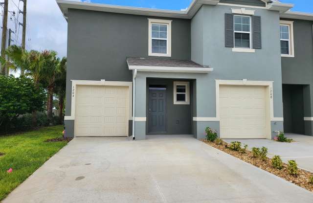 1204 Draintree Street photos photos