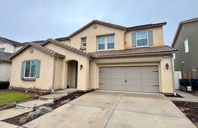 Beautiful 4 Bedroom Home in Clovis! photos photos